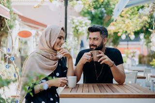 Mal au pied avec des chaussures de sécurité : causes et solutions